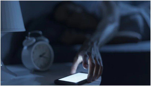 Make Your Phone Boring Before Bed